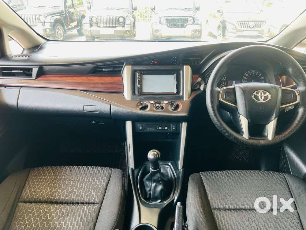 Toyota Innova Crysta 2.4 Gx Mt, 2017, Diesel