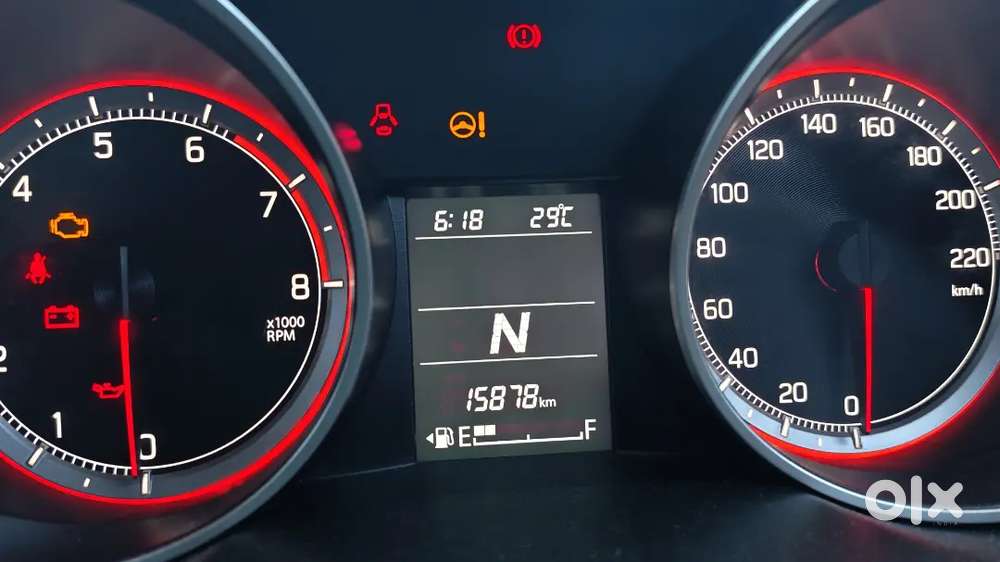 Swift 1.2 Vxi Amt Maruti Suzuki 2024