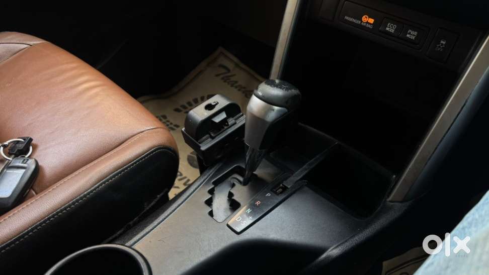 Toyota Innova Crysta 2.8z Automatic, 2017, Diesel