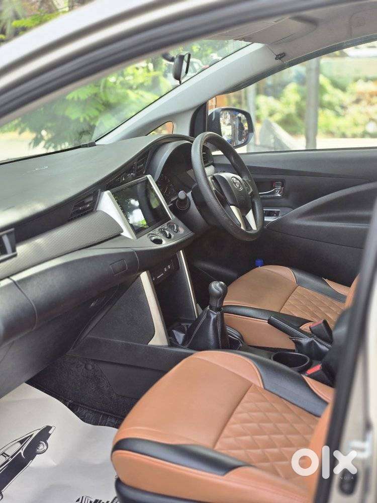 Toyota Innova Crysta 2.4 G Mt 7 Str, 2016, Diesel