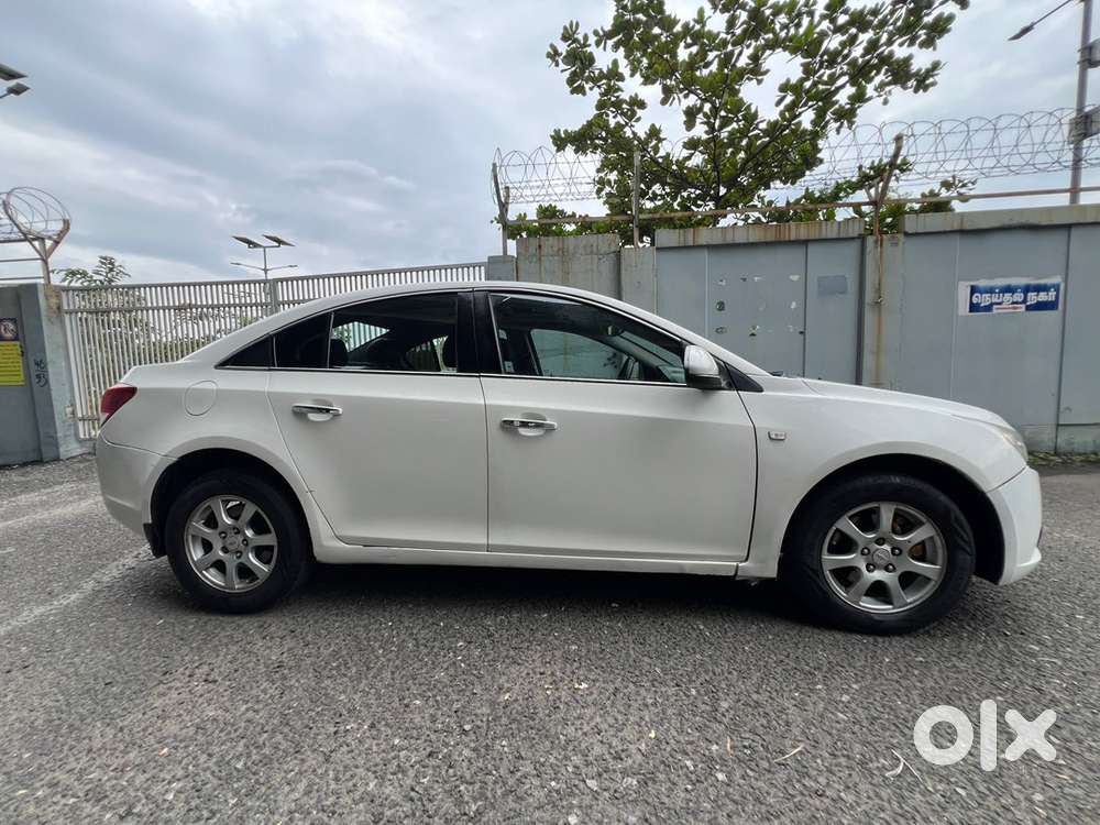 Chevrolet Cruze Diesel 2013 Year