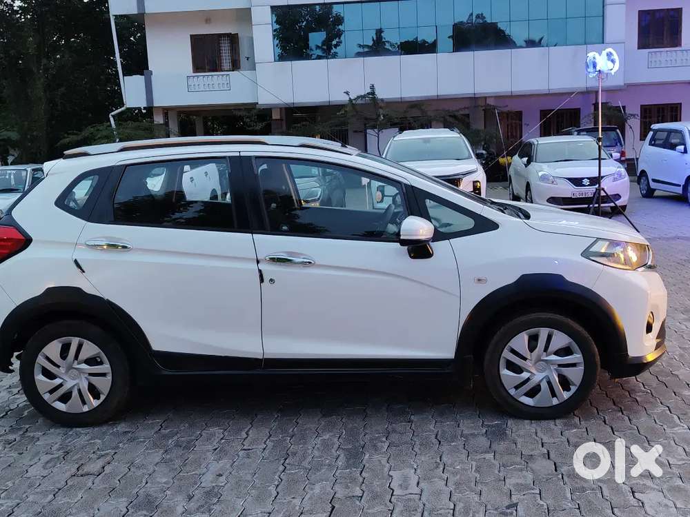 Honda Wr-v 2017 Petrol Well Maintained