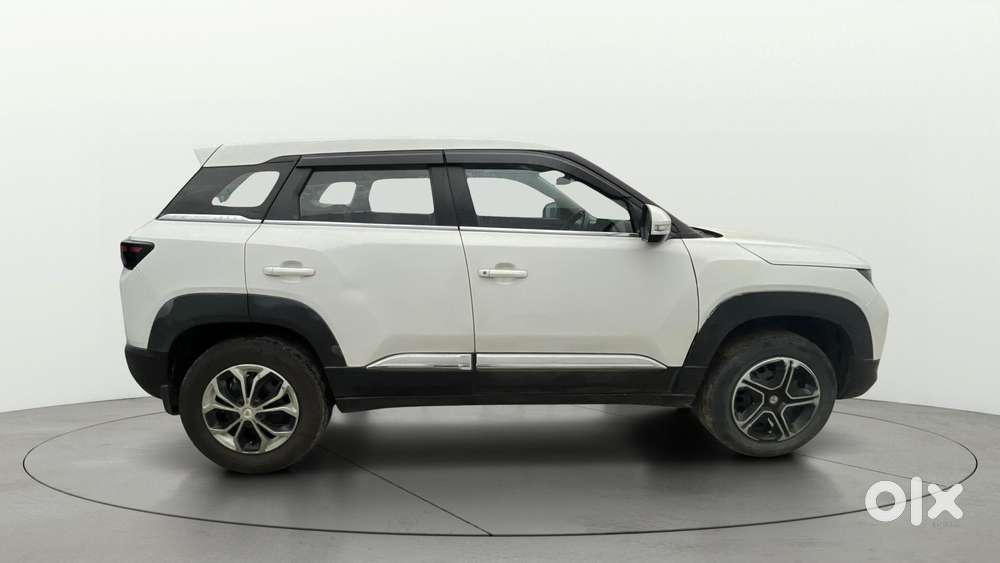 Maruti Suzuki Vitara Brezza 1.5 Vxi At, 2023, Petrol