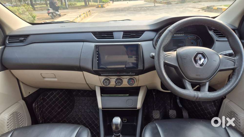 Renault Triber 1.0 Rxe, 2023, Petrol