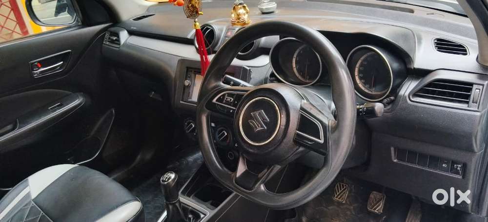 Maruti Suzuki Swift Vxi 1.2 Abs Bs-iv, 2018, Petrol