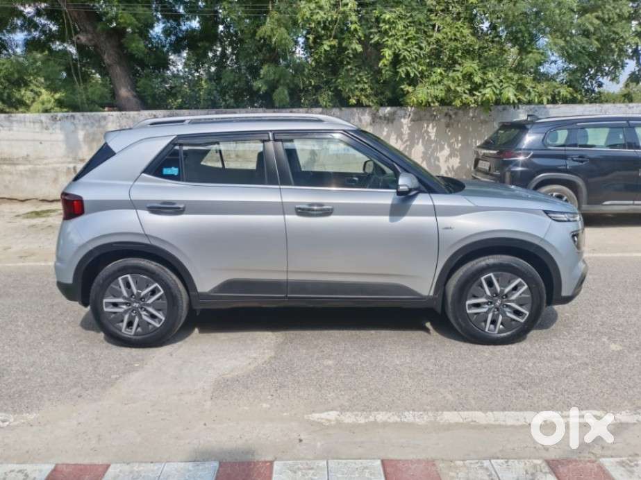 Hyundai Venue 1.0 S Turbo Imt, 2022, Petrol