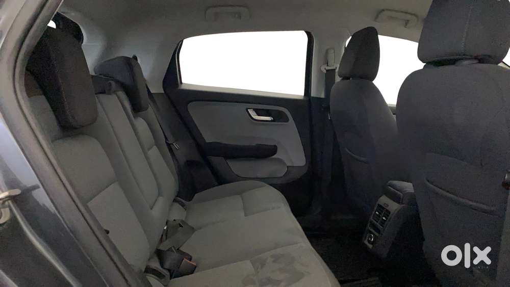 Tata Altroz Xz, 2021, Petrol