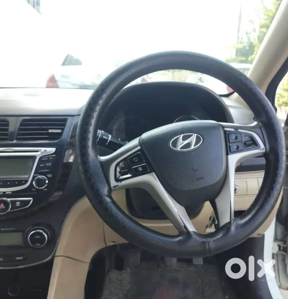 Hyundai Verna Fluidic Crdi Sx 2011 Diesel With 84000 Km Driven