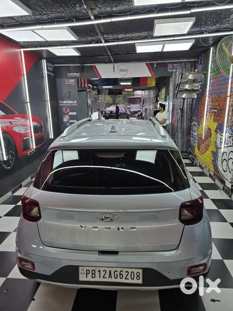 Vanue For Sell