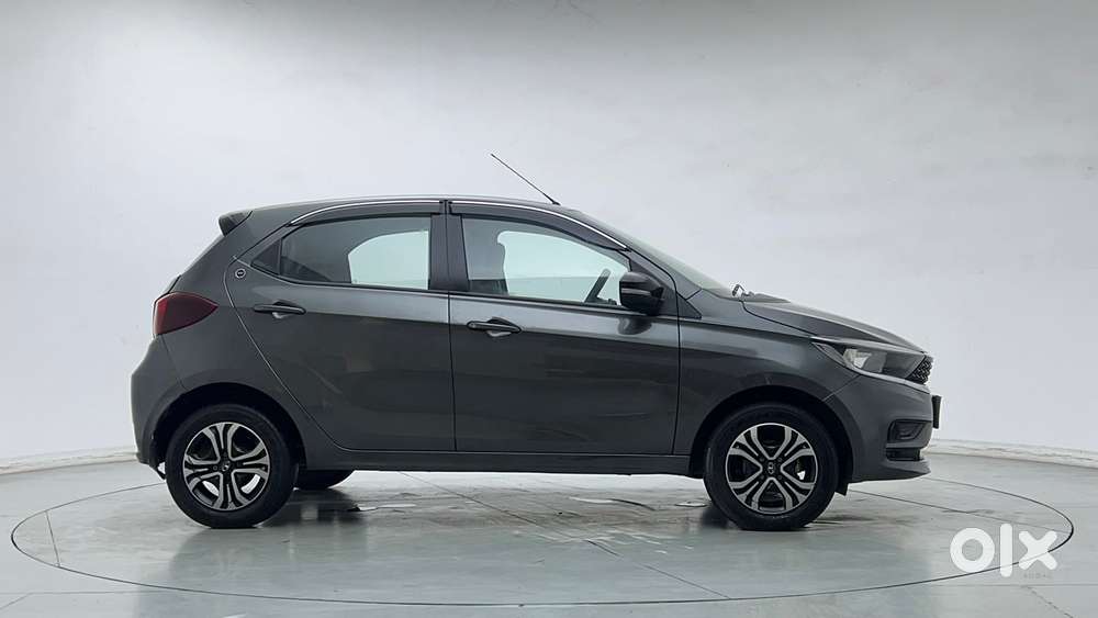 Tata Tiago 1.2 Revotron Xta, 2023, Petrol