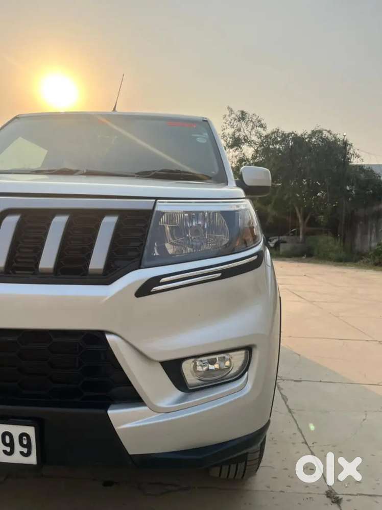 Car Mahindra Car