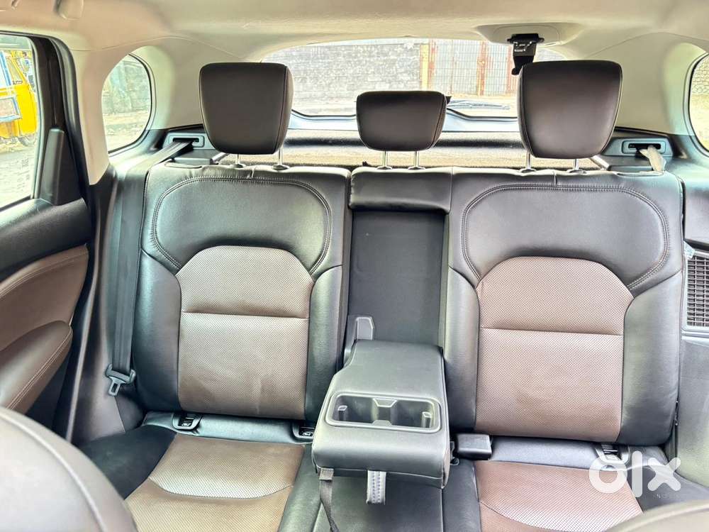 Toyota Urban Cruiser Hyryder 1.5 V Hybrid, 2023, Cng & Hybrids