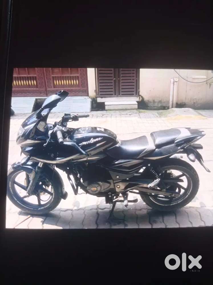 Bikes Pulsar 220f Olx Excellent Condition Bajaj Pulsar 220 For