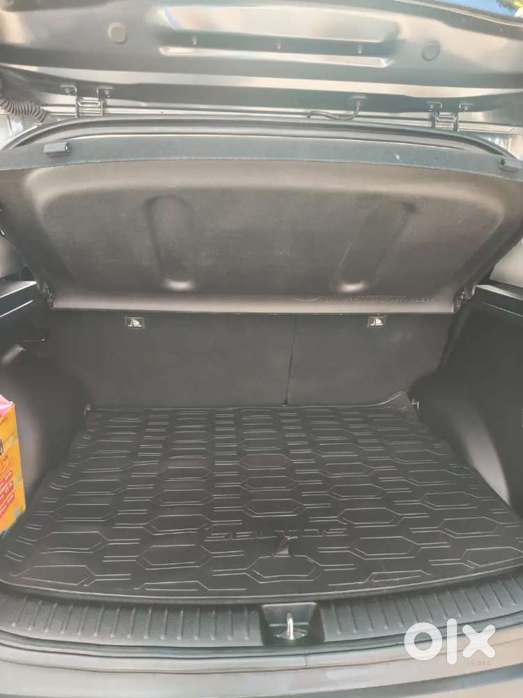 Kia Seltos Petrol Automatic Top-end Variant- Single Owner