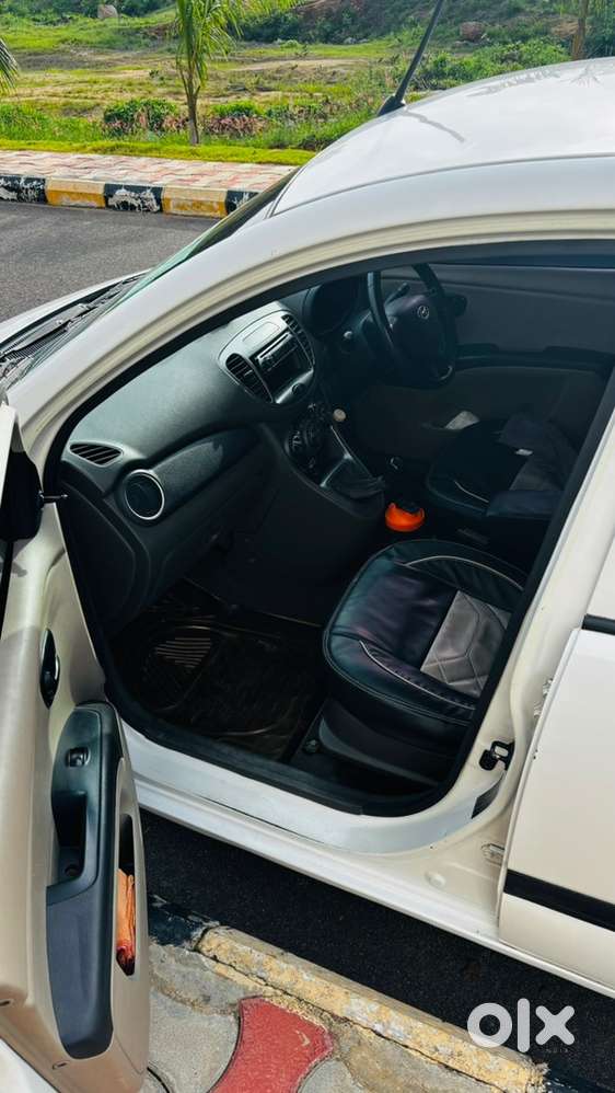 Hyundai I10 2014 Cng & Hybrids Well Maintained