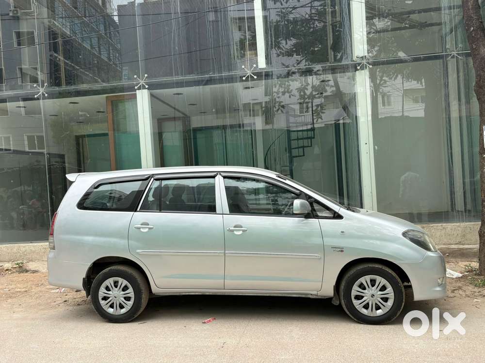 Toyota Innova 2.5 G (diesel) 7 Seater, 2011, Diesel