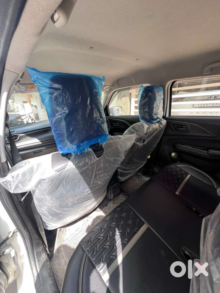 Maruti Suzuki New-gen Swift 2025 Petrol 16000 Km Driven