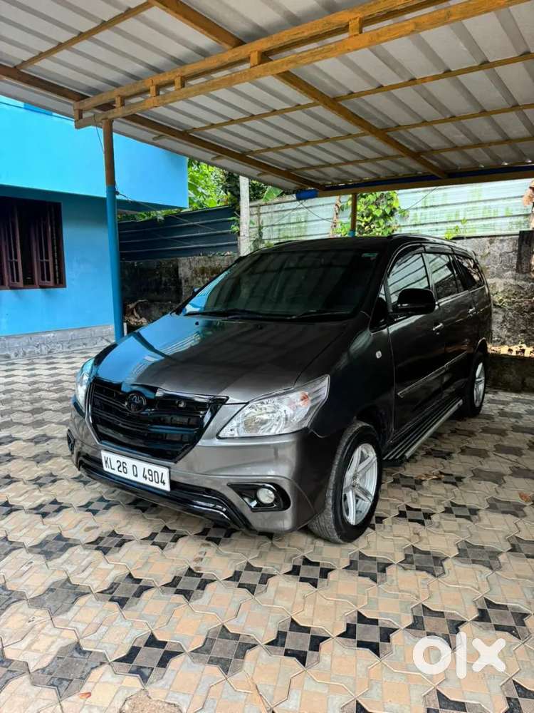 Toyota Innova 2010 Diesel 135000 Km Driven