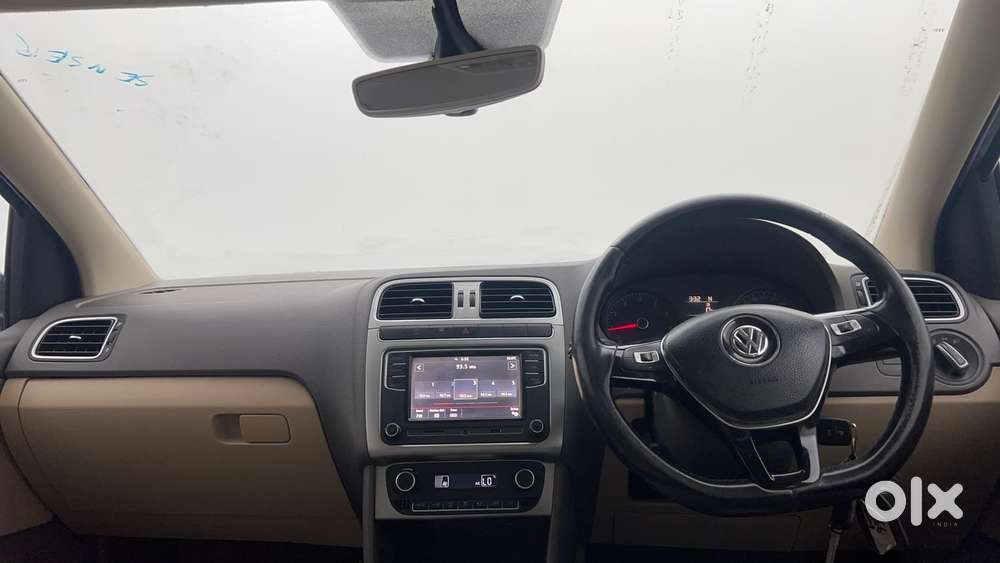 Volkswagen Vento 1.2l Tsi Highline Plus At Petrol, 2017, Petrol