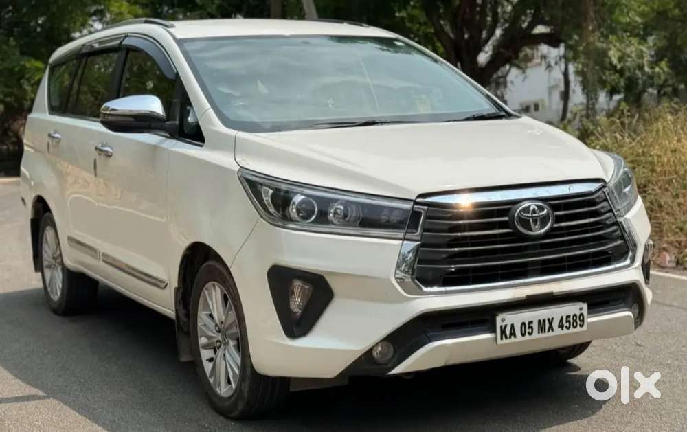 Toyota Innova Crysta 2018 Diesel Manual
