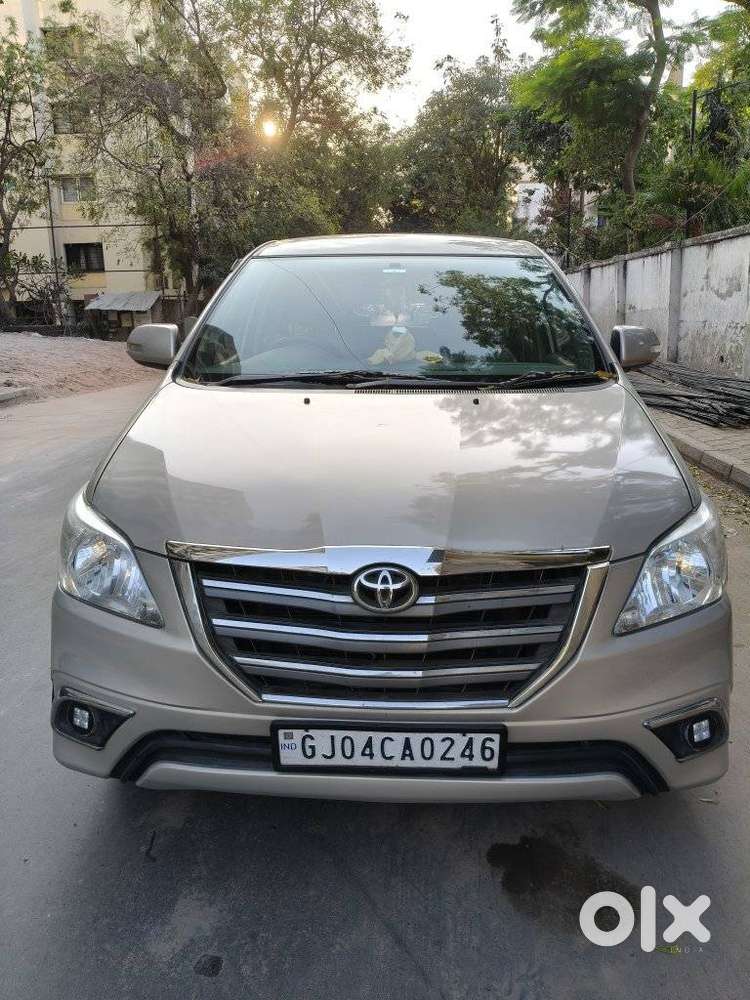 Toyota Innova 2.5 V 8 Str, 2013, Diesel