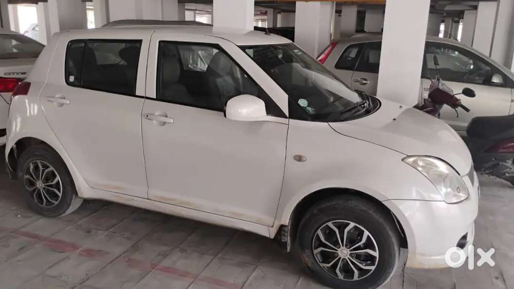 Maruti Suzuki Swift 2007 Petrol 96000 Km Driven