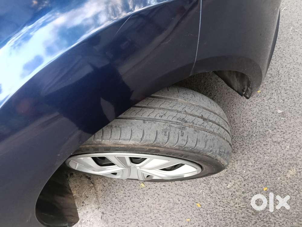 Tata Altroz 1.2 Xta Petrol Dct, 2023, Petrol