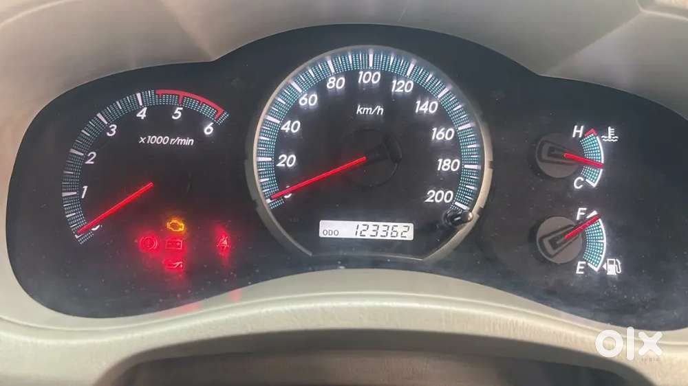 Toyota Innova 2012 Diesel 125000 Km Driven