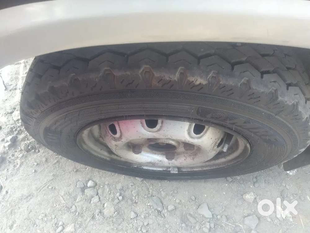 Maruti Suzuki Omni 2010