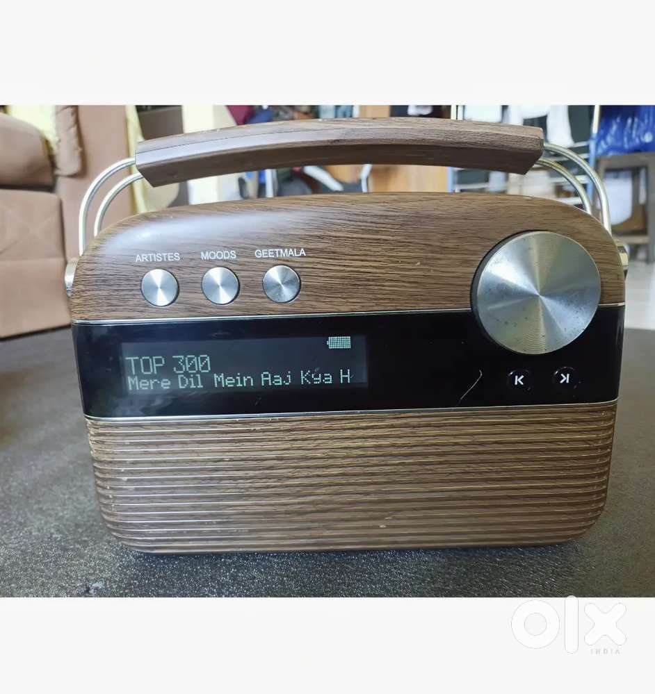 Saregama Carvaan Hindi version with 5000 selected evergreen songs