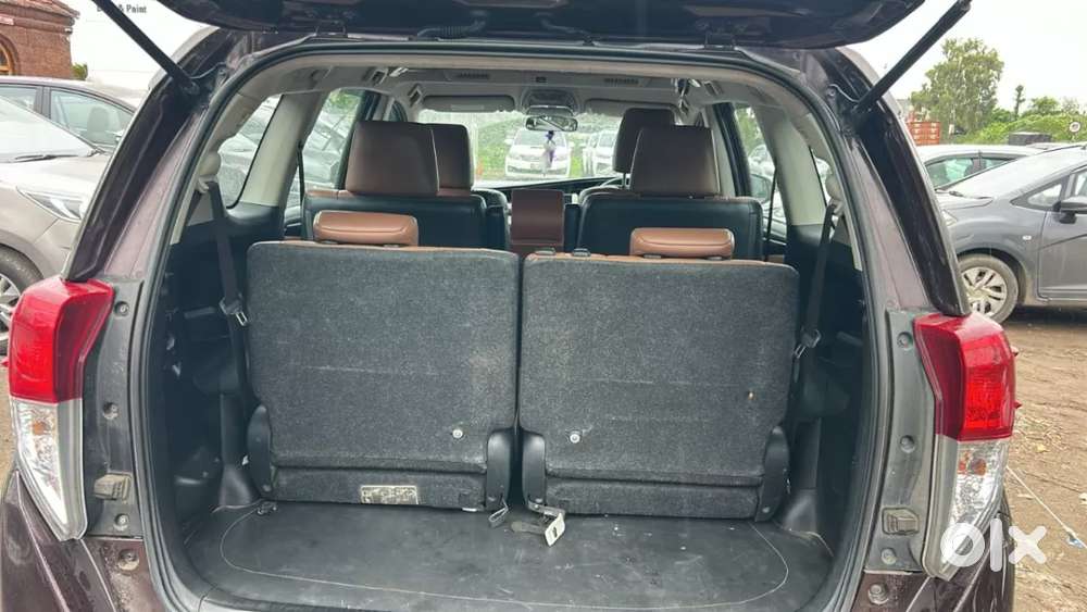 Toyota Innova Crysta 2.8 Zx At 7 Seater, 2016, Diesel