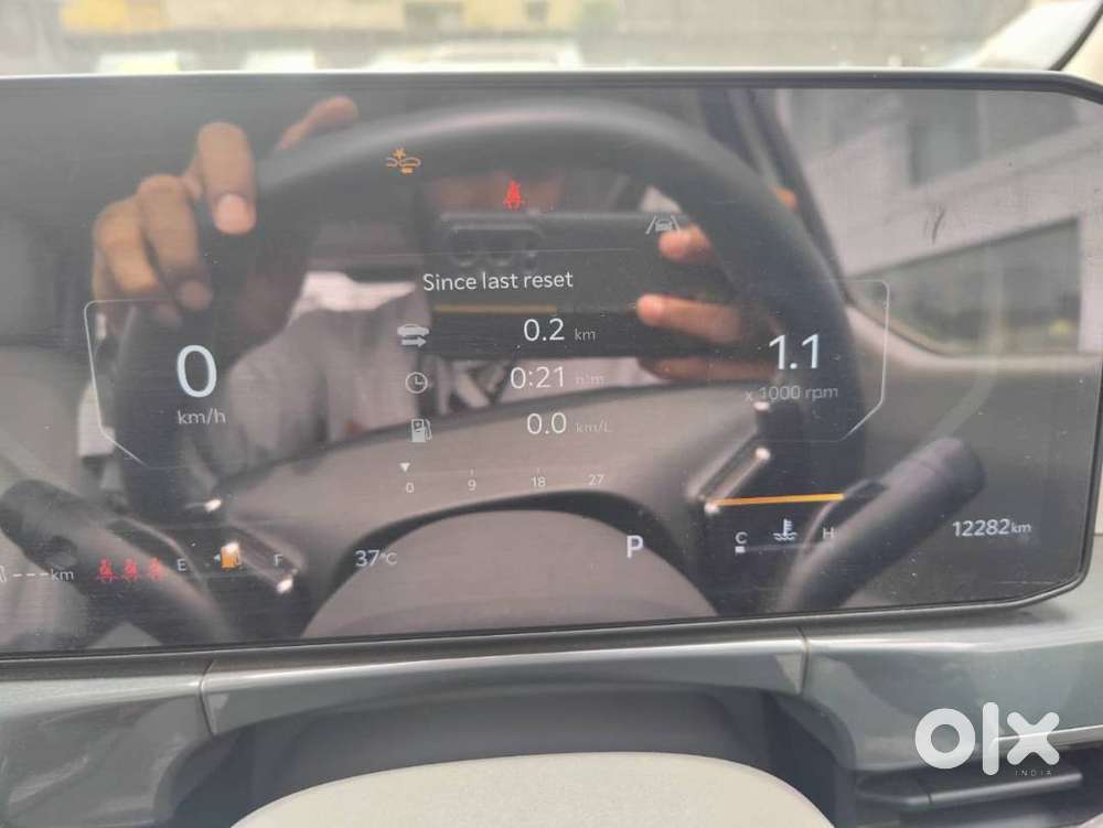 Kia Syros G1.0t 7dct Htx Plus (o), 2025 Model.