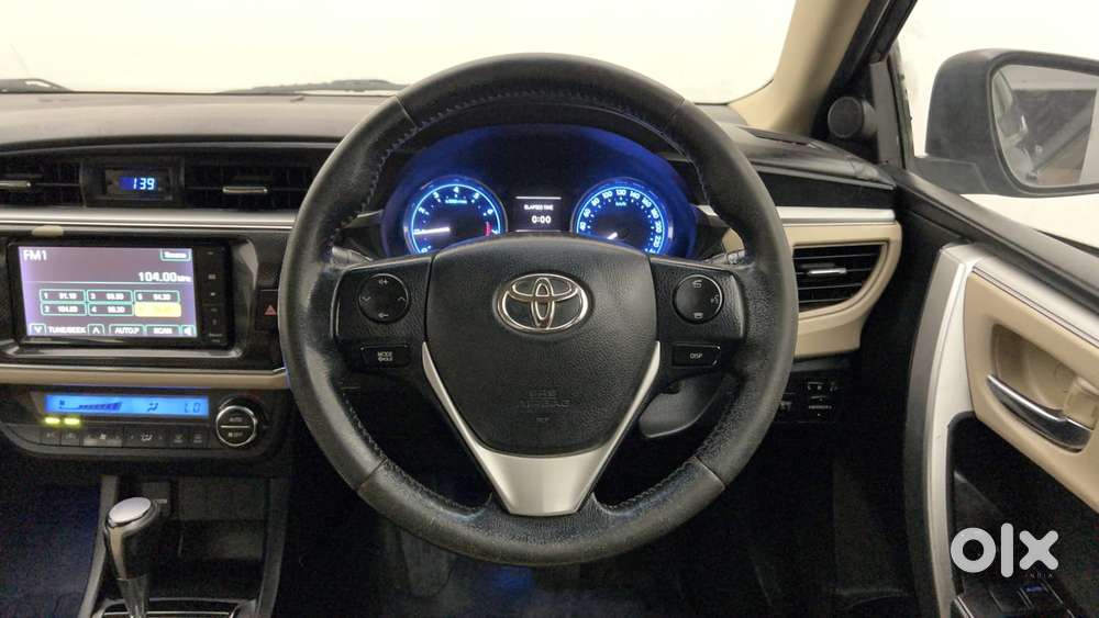 Toyota Corolla Altis 2013-2017 G At, 2015, Petrol