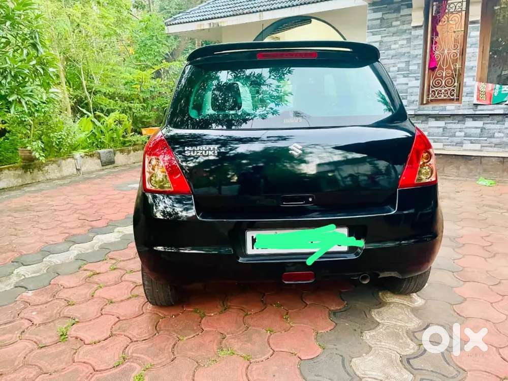 Maruti Suzuki Swift 2010 Petrol Good Condition Midnight Black