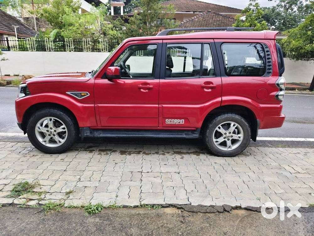 Mahindra Scorpio S10 7 Seater, 2015, Diesel
