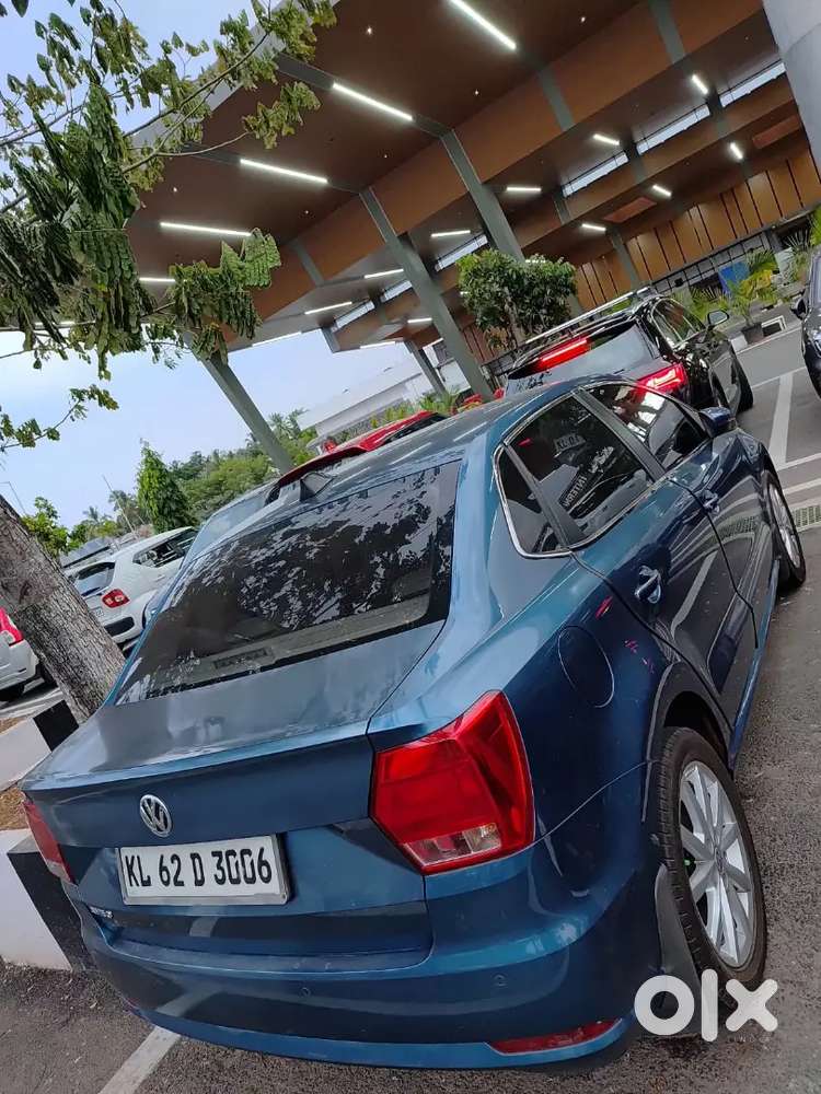 ​lady-owned Vw Ameo Highline Plus - Rarely Used , Fancy No & Low Kms