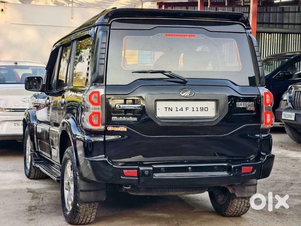 Mahindra Scorpio S10, 2016, Diesel