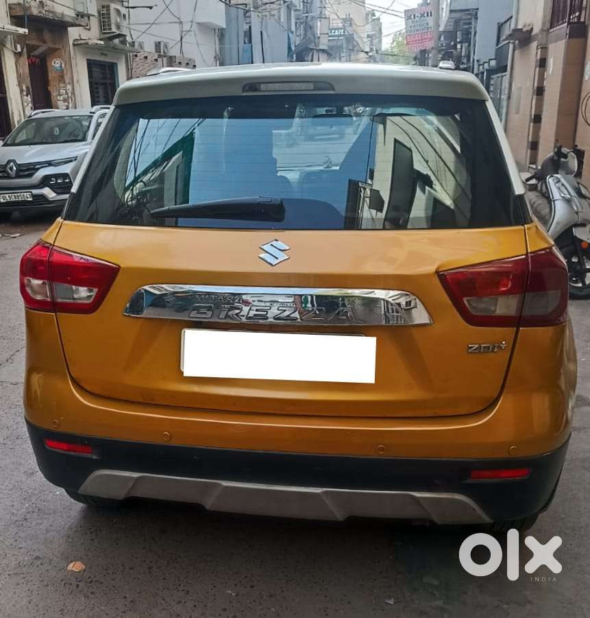 Maruti Suzuki Brezza Zdi+ Dual Tone, 2017, Diesel
