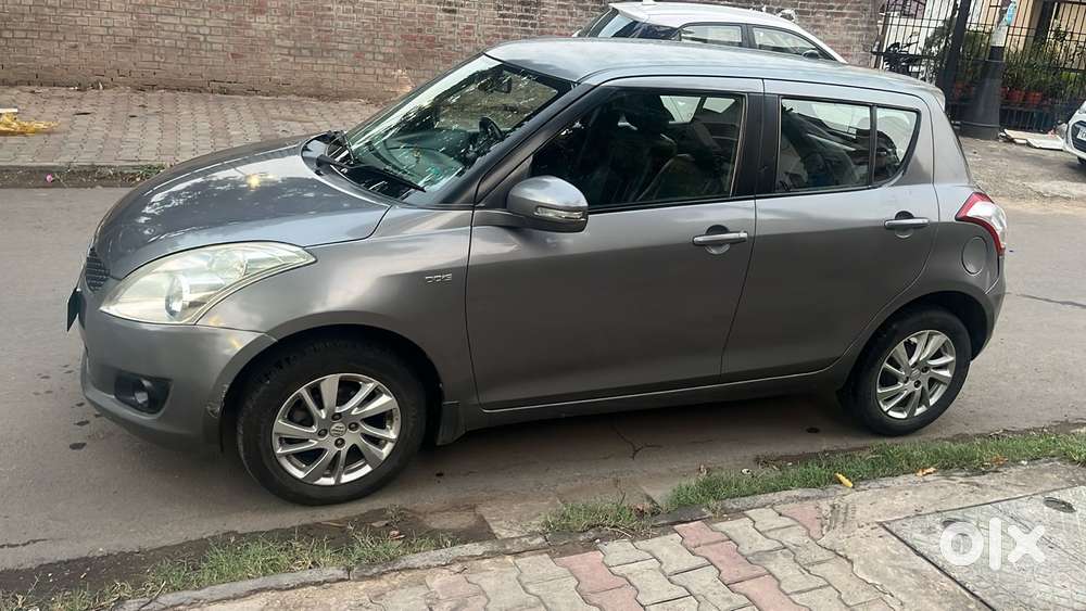 Maruti Suzuki Swift Zdi Plus, 2012, Diesel
