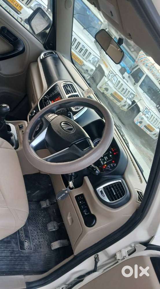Mahindra Bolero Neo N8, 2021