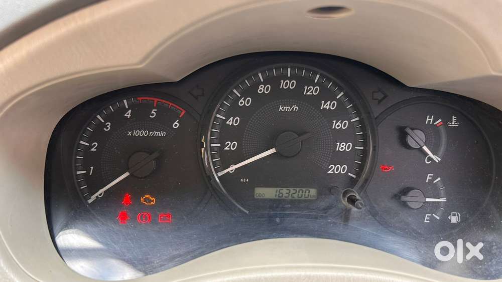 Toyota Innova 2.5 G (diesel) 8 Seater, 2014, Diesel