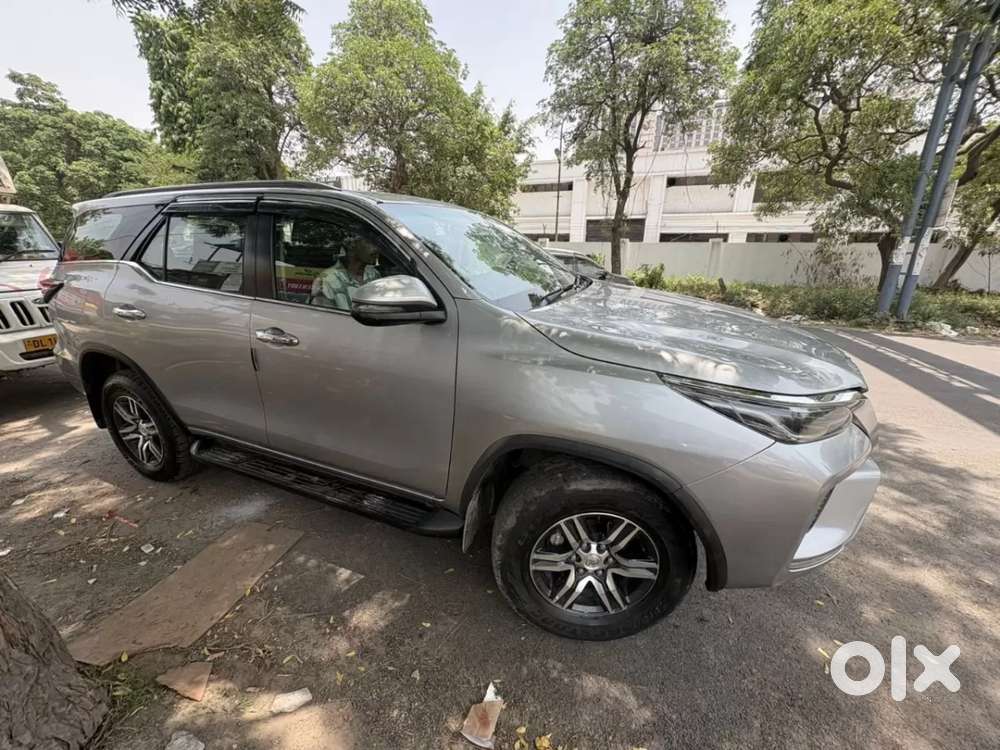 Toyota Fortuner, 2023, Petrol