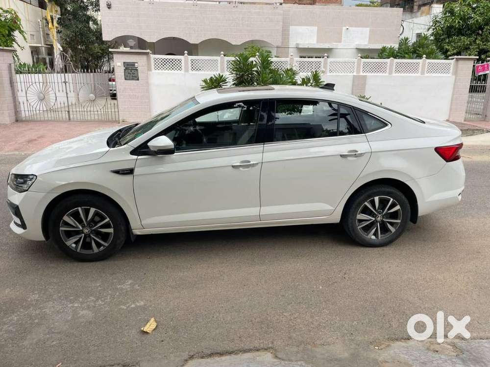 Skoda Slavia Sportline 1.0l Tsi Mt, 2022, Petrol
