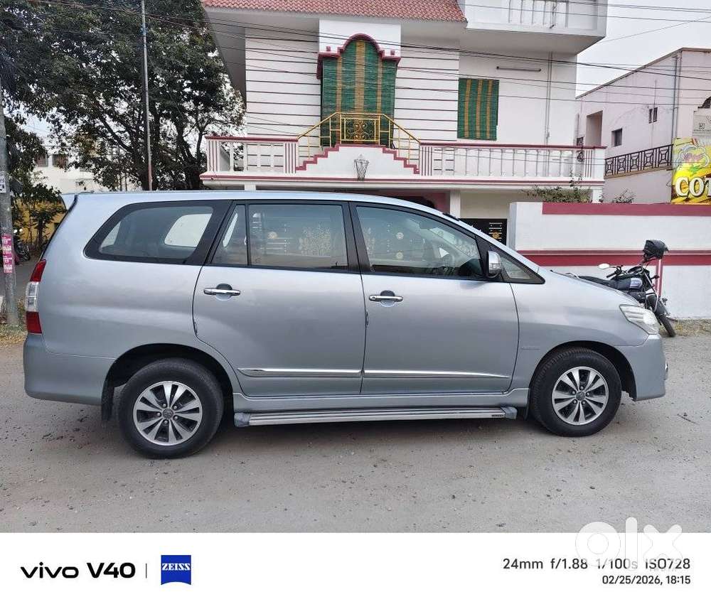 Toyota Innova [2013-2016] 2.5 V Diesel 7 Str, 2015, Diesel