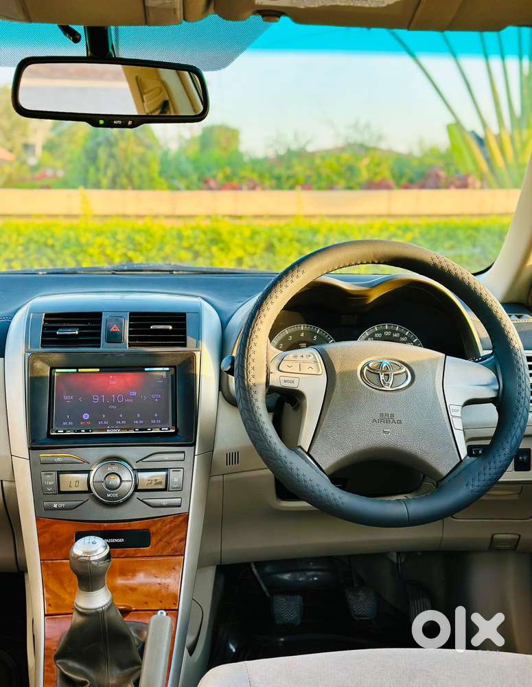 Toyota Corolla Altis 2010-2013 G, 2010, Petrol