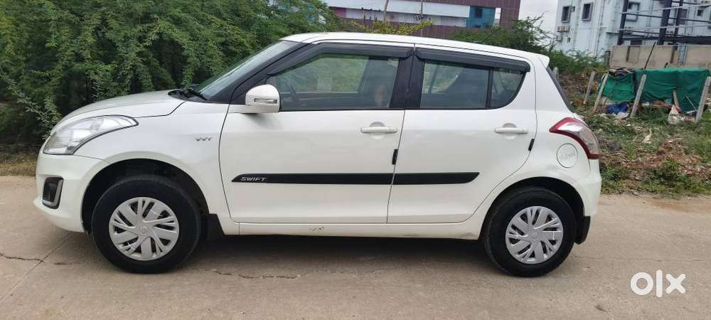 Maruti Suzuki Swift 1.2 Vxi (o), 2016, Petrol