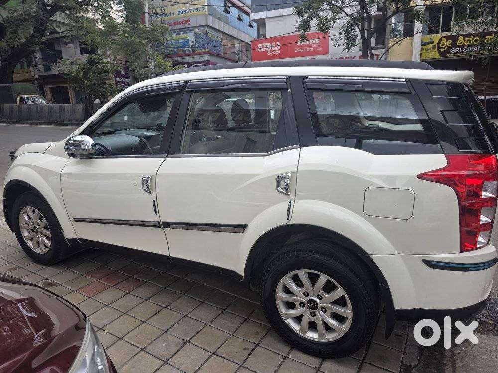 Mahindra XUV500 W10 2WD, 2016, Diesel
