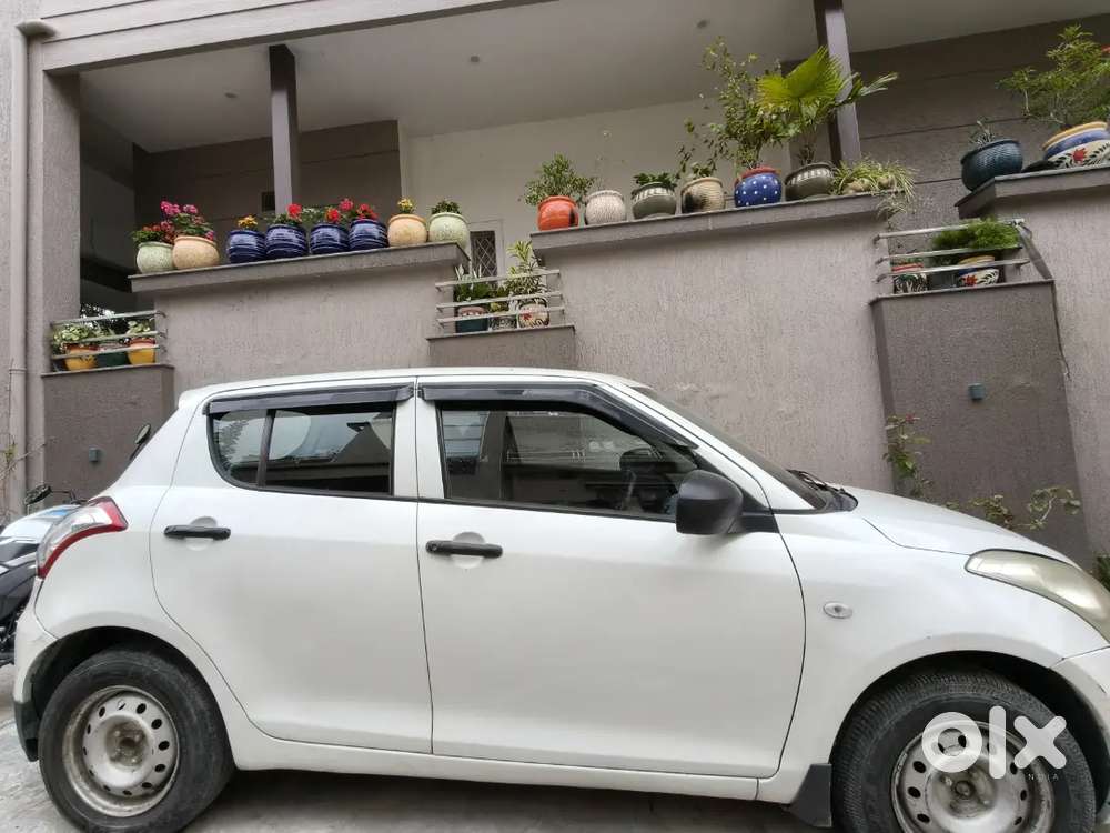 Maruti Suzuki Swift 2011 Petrol