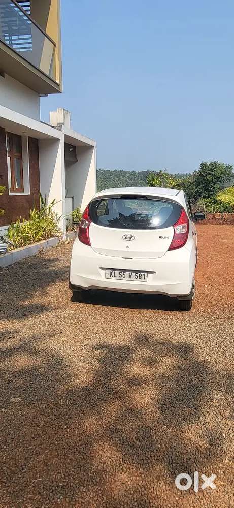 Hyundai Eon 2017 Petrol 51000 Km Driven  4new Tyre