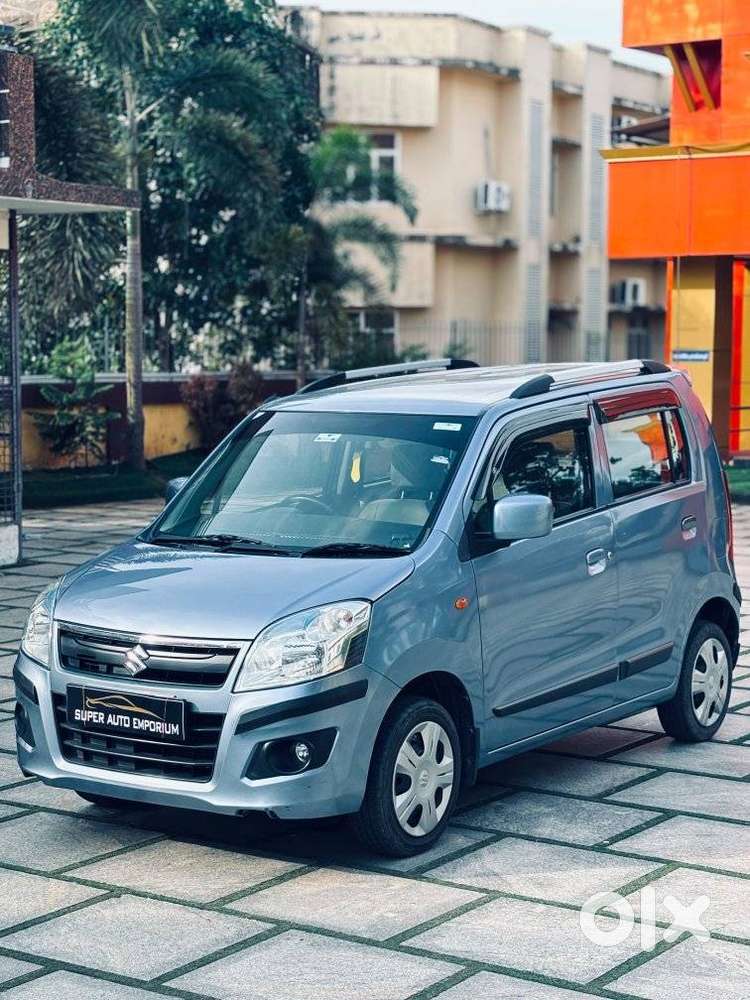 Maruti Suzuki Wagon R Vxi Amt1.2, 2016, Petrol